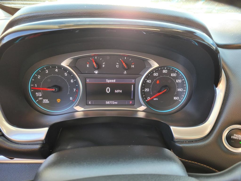 Used 2021 Chevrolet Traverse LT FWD image 32