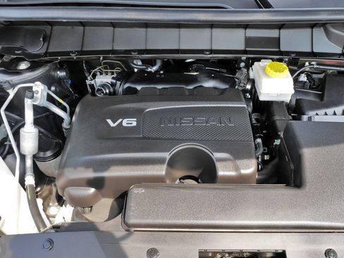 Used 2023 Nissan Pathfinder Platinum AWD/4WD image 34