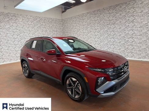 Certified 2025 Hyundai Tucson SEL FWD image 1