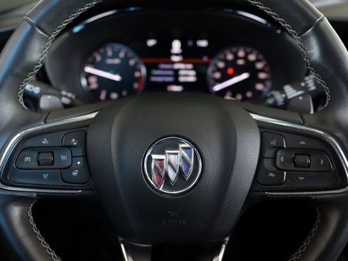 Used 2023 Buick Envision Essence image 10