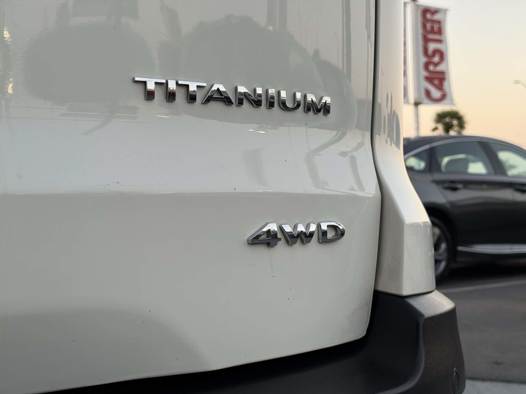 Used 2022 Ford EcoSport Titanium AWD/4WD image 38