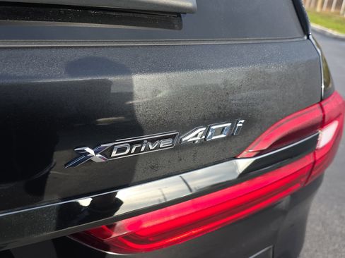 Used 2022 BMW X7 xDrive40i w/ M Sport Package image 6