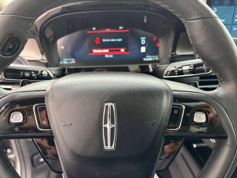 New 2026 Lincoln Corsair Reserve FWD image 16