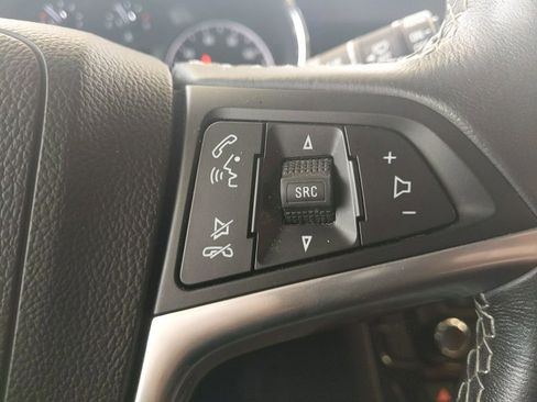 Used 2021 Buick Encore Preferred AWD/4WD image 16
