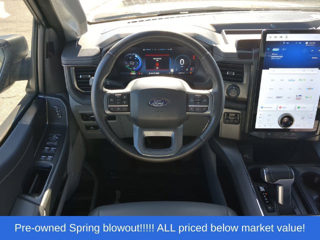Used 2025 Ford F150 Lightning Flash AWD/4WD image 40