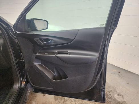 Used 2022 Chevrolet Equinox LT image 33