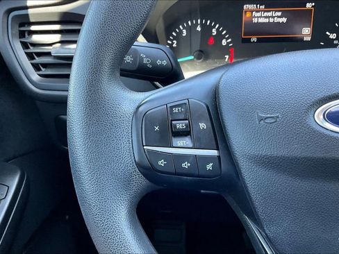 Used 2022 Ford Escape SE FWD image 11