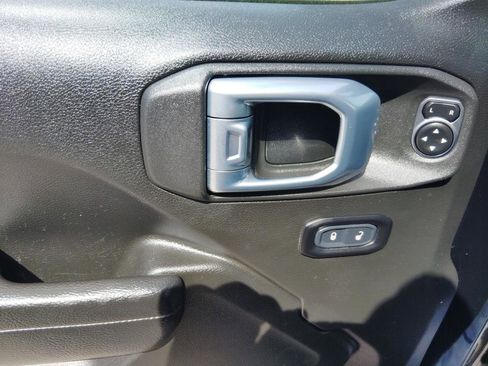 Used 2021 Jeep Wrangler Unlimited Sport AWD/4WD image 13