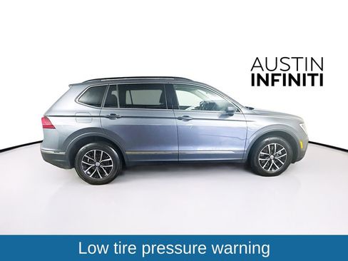 Used 2021 Volkswagen Tiguan SE image 8