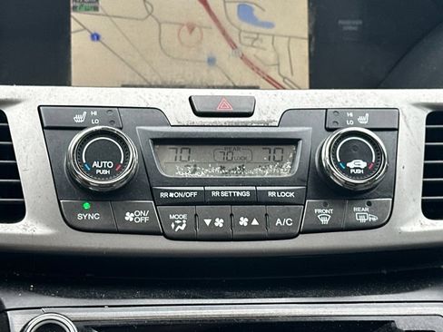 Used 2016 Honda Odyssey Touring Elite image 26