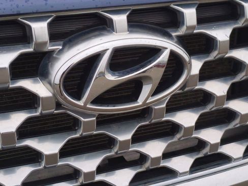 Used 2022 Hyundai Santa Fe SEL w/ Convenience Package image 11