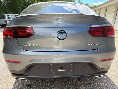 Used 2023 Mercedes-Benz GLC 300 4MATIC Coupe image 4
