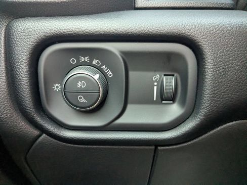 Used 2025 RAM 2500 Big Horn AWD/4WD image 27
