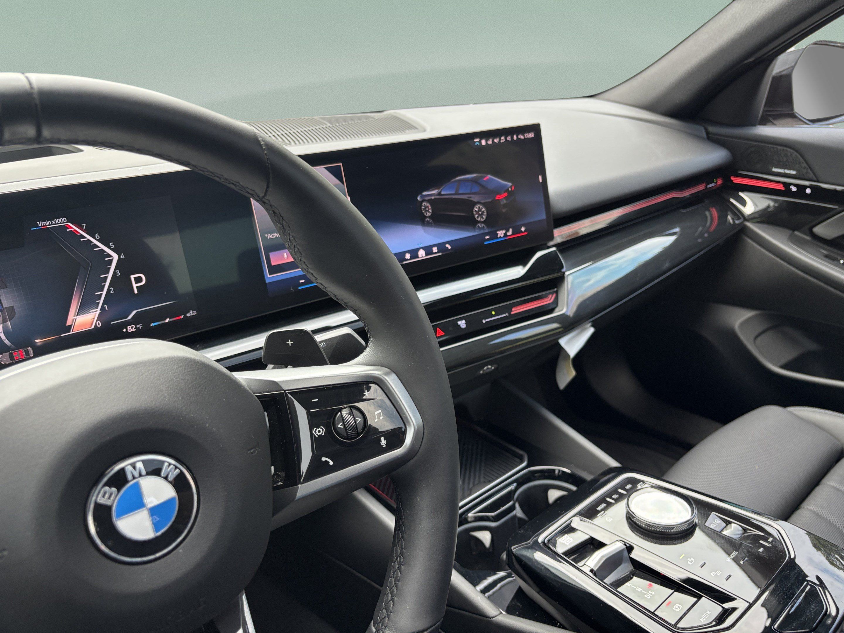 Used 2024 BMW 530i w/ M Sport Package RWD image 16