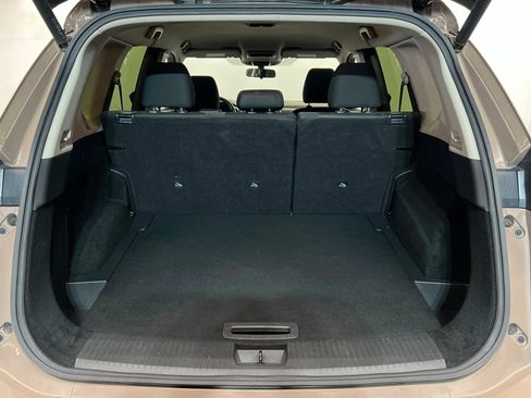 Used 2024 Nissan Rogue SV FWD image 23