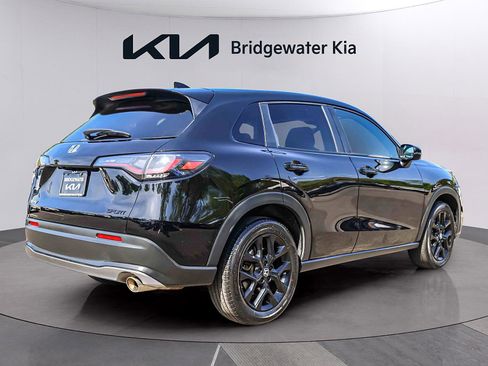 Used 2024 Honda HR-V Sport image 6
