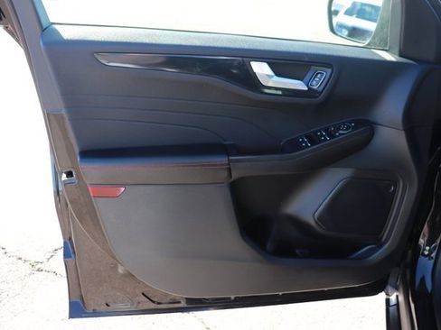 Used 2023 Ford Escape ST-Line image 8