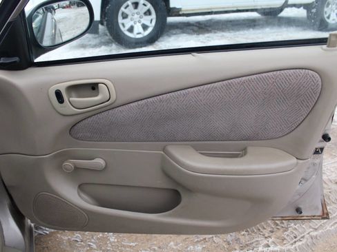 Used 2001 Chevrolet Prizm w/ Preferred Equipment Group 3 image 7