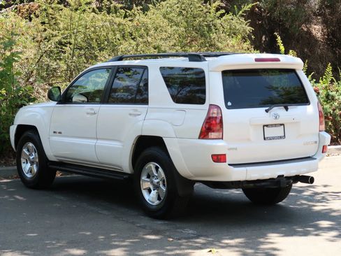 Used 2005 Toyota 4Runner Sport AWD/4WD image 6