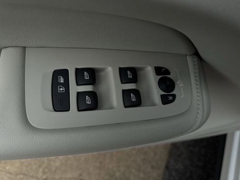 New 2026 Volvo XC60 T8 Ultra w/ Protection Package Premier image 24