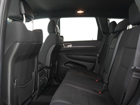 Used 2014 Jeep Grand Cherokee Laredo AWD/4WD image 19