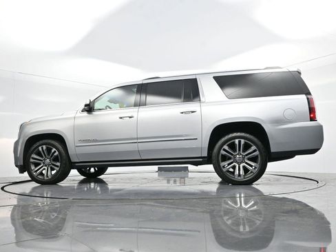 Used 2019 GMC Yukon XL Denali w/ Denali Ultimate Package image 50