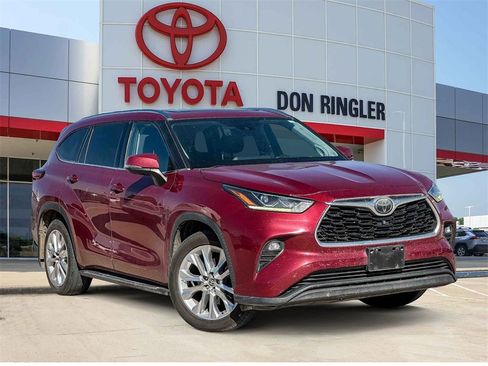 Used 2020 Toyota Highlander Limited image 1