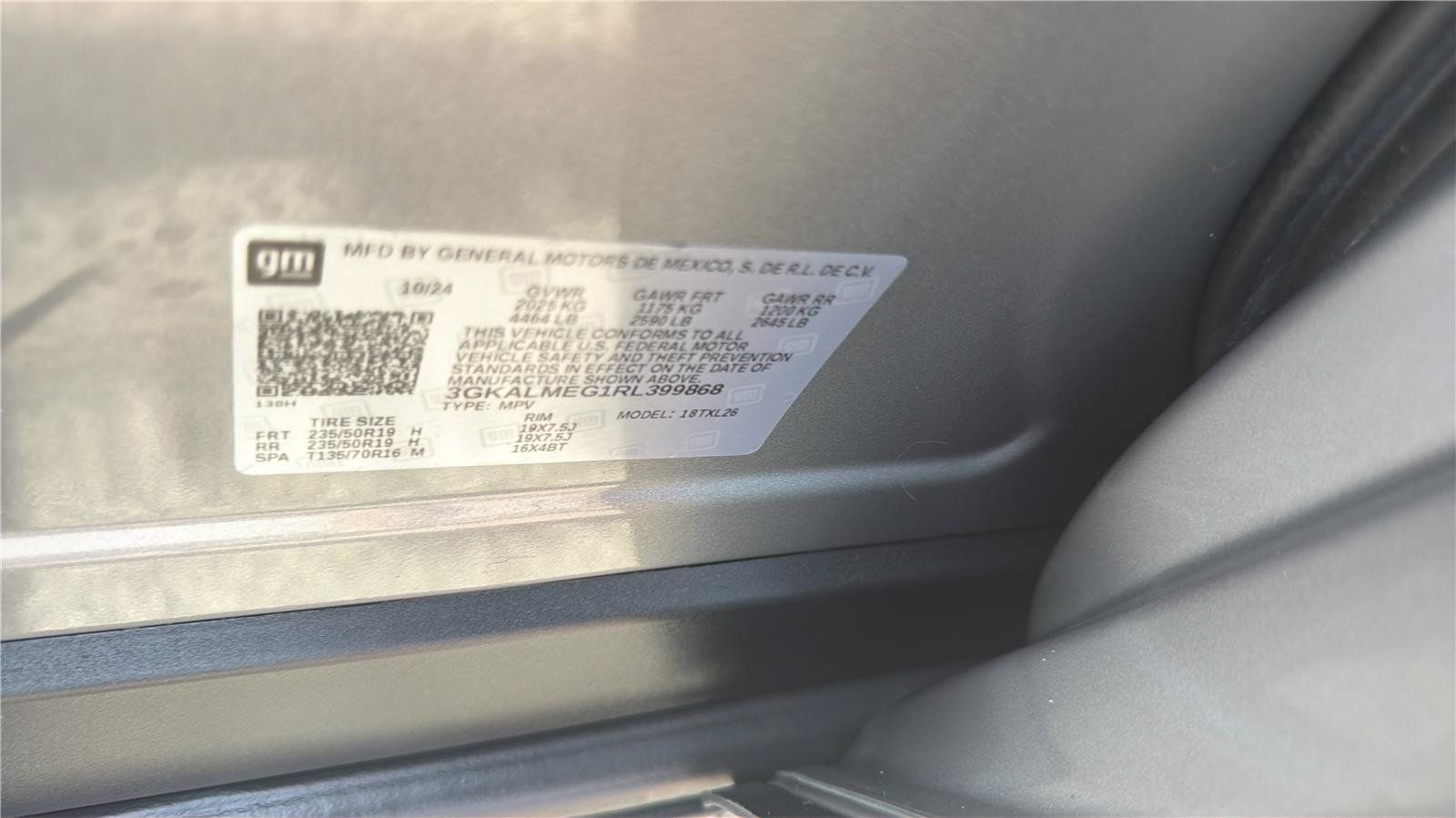 Used 2024 GMC Terrain SLE w/ Driver Convenience Package FWD image 26