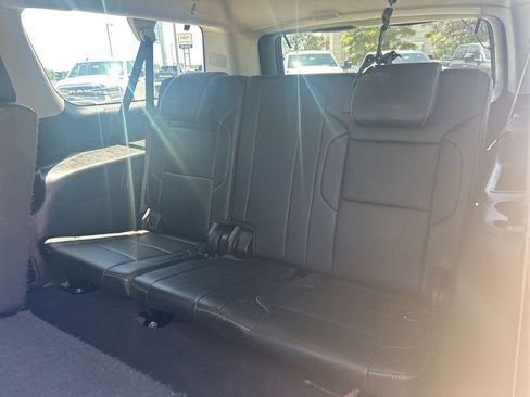 Used 2019 Chevrolet Suburban LT AWD/4WD image 12