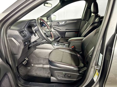 Used 2023 Ford Escape ST-Line w/ Tech Pack #1 image 11