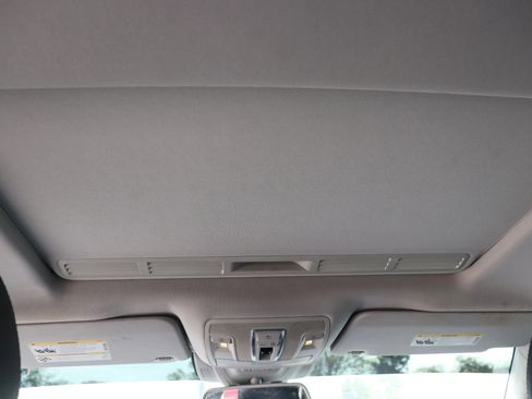 Used 2017 Mercedes-Benz GLS 450 4MATIC w/ Premium Package image 7