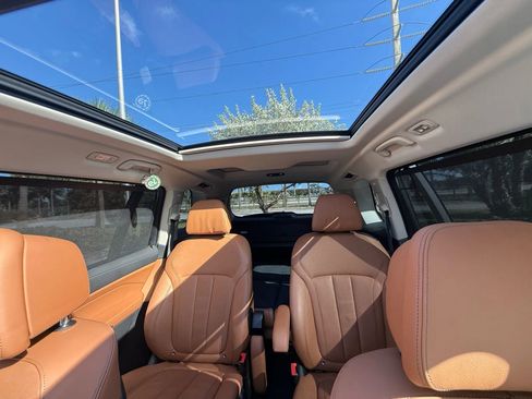 Used 2020 BMW X7 xDrive40i w/ Premium Package AWD/4WD image 27