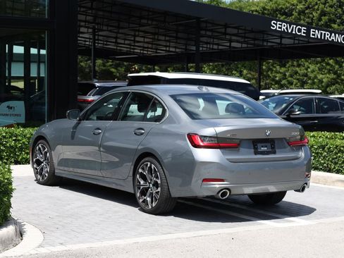 Used 2026 BMW 330i xDrive Sedan AWD/4WD image 5