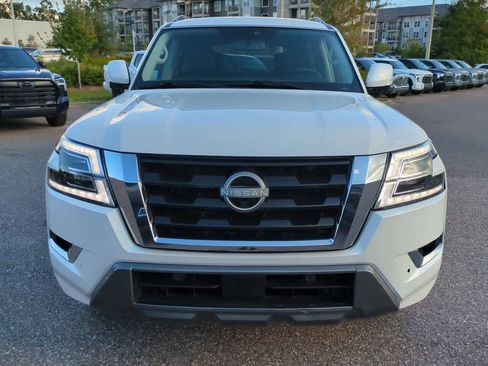 Used 2022 Nissan Armada SL w/ Captain's Chairs Package image 9