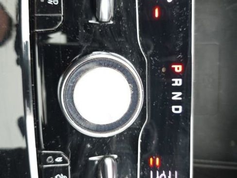 Used 2022 Jeep Grand Cherokee Overland w/ Advanced Protech Group III image 20