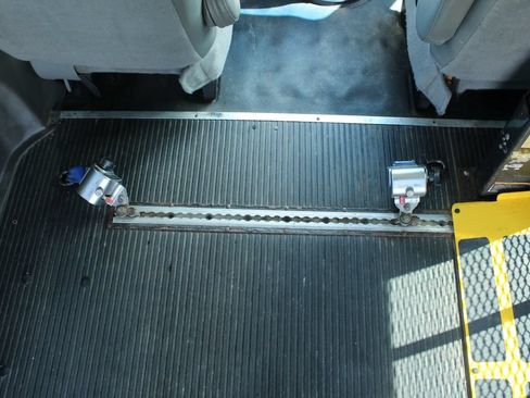 Used 2007 Ford E-250 and Econoline 250 RWD image 15