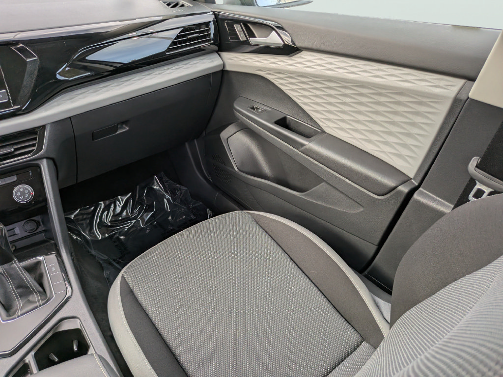 Certified 2023 Volkswagen Taos S FWD image 15