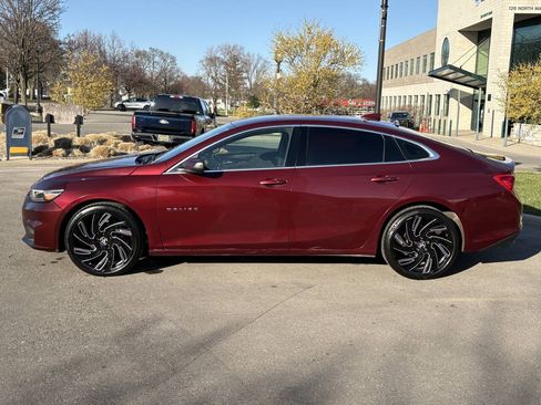 Used 2016 Chevrolet Malibu LT FWD image 7