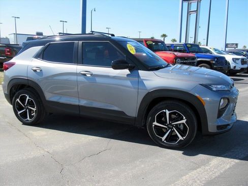 Certified 2023 Chevrolet TrailBlazer RS w/ Convenience Package image 4