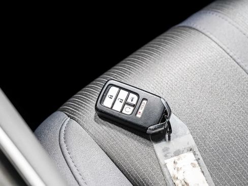 Used 2018 Honda Accord EX image 29