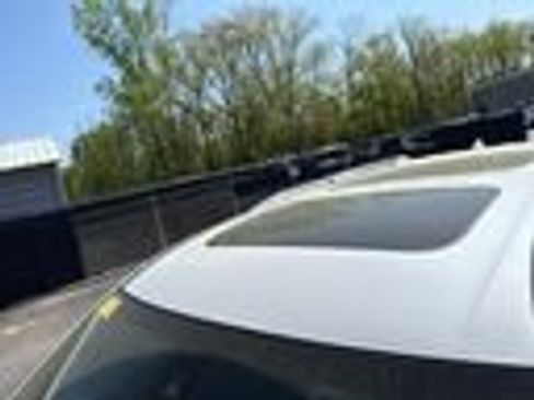 Used 2021 Chevrolet Traverse High Country AWD/4WD image 10