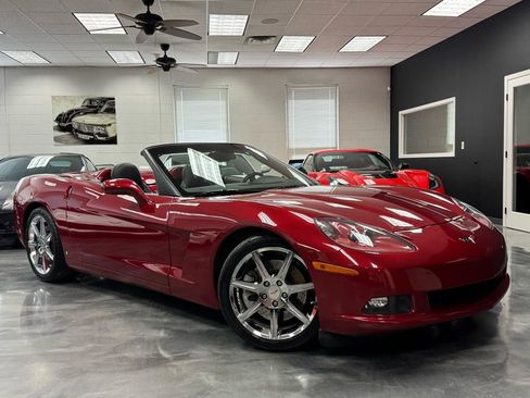 Used 2009 Chevrolet Corvette Convertible RWD image 3