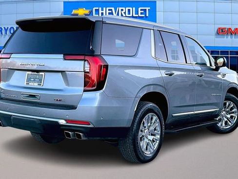 Used 2025 GMC Yukon Denali image 5