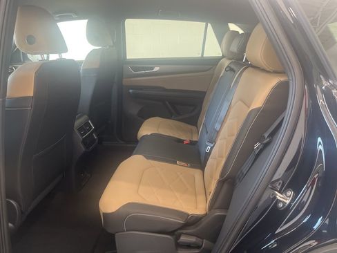 New 2026 Volkswagen Atlas Cross Sport SE AWD/4WD image 29