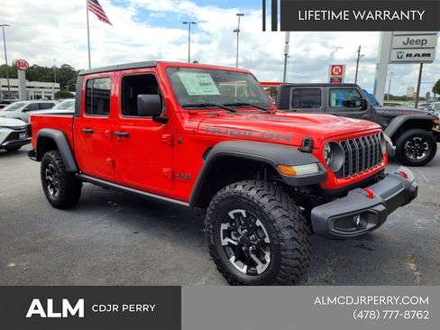 New 2025 Jeep Gladiator Rubicon w/ Convenience Group image 16