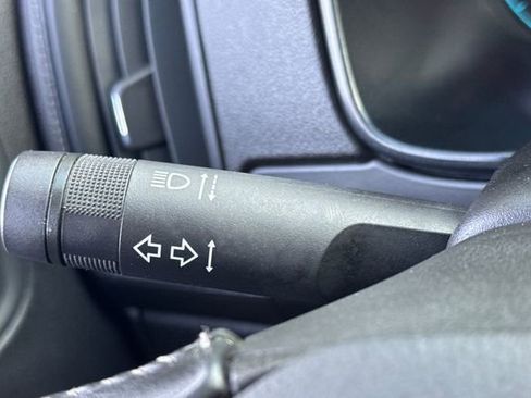 Used 2018 GMC Canyon SLE w/ SLE Convenience Package image 36