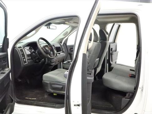 Certified 2018 RAM 1500 Express w/ Express Value Package AWD/4WD image 22