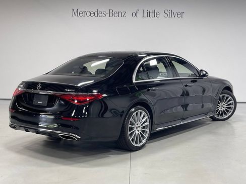 Used 2023 Mercedes-Benz S 580 4MATIC Sedan image 6