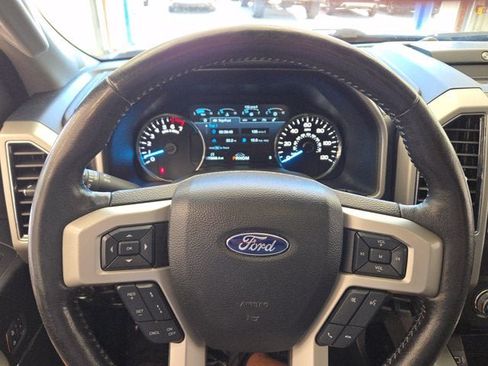 Used 2019 Ford F150 Lariat w/ Equipment Group 502A Luxury AWD/4WD image 27