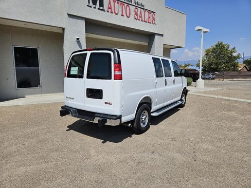 Used 2025 GMC Savana 2500 w/ Driver Convenience Package RWD image 9